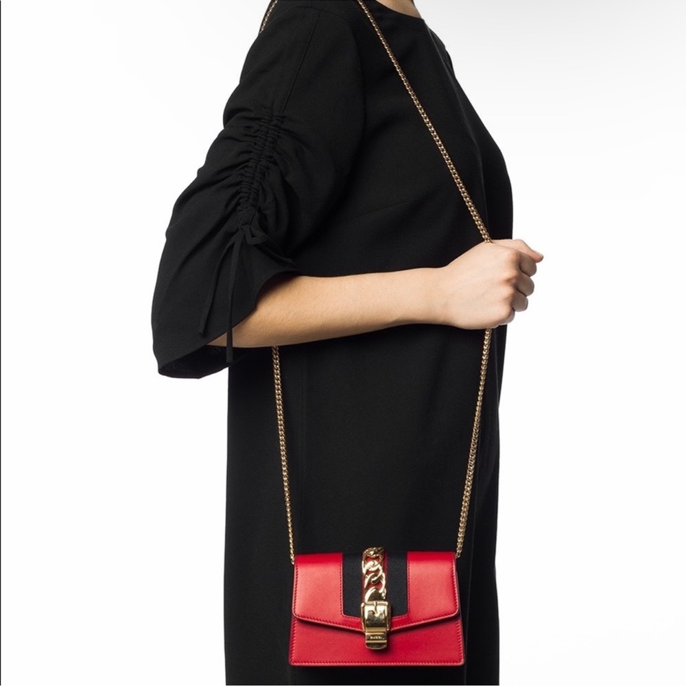 Gucci Sylvie Web Small Chain Should Bag